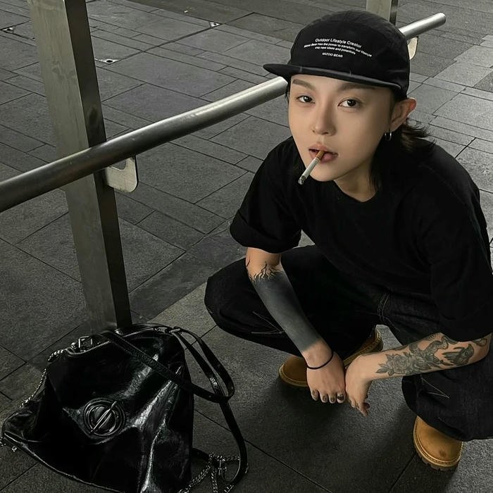 Attitude Girl Pic For DP trendy