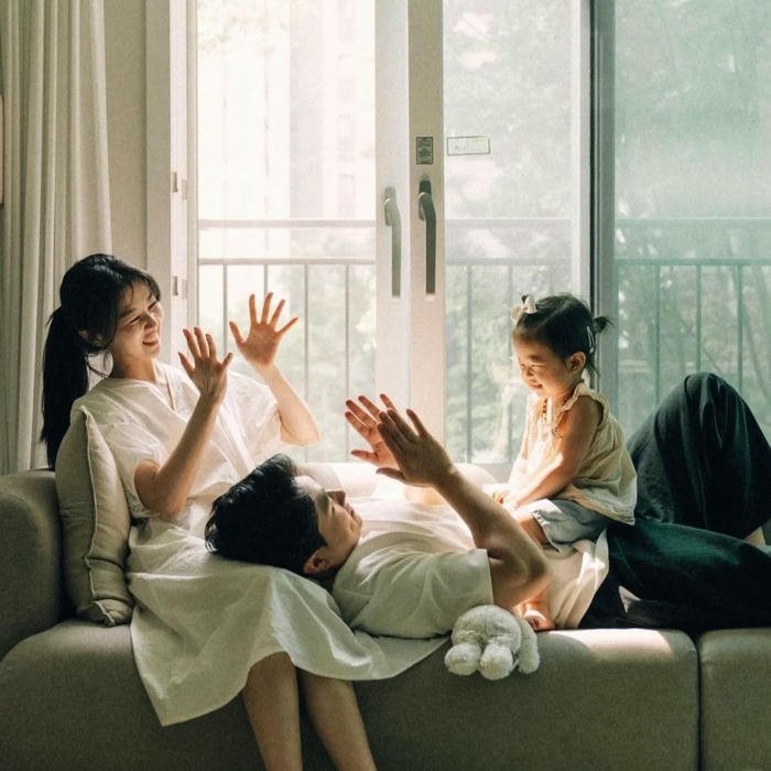 Cute Family DP for WhatsApp portrait