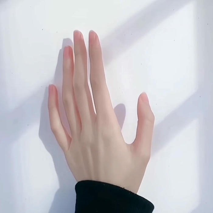 Cute Hand Pic for DP profile