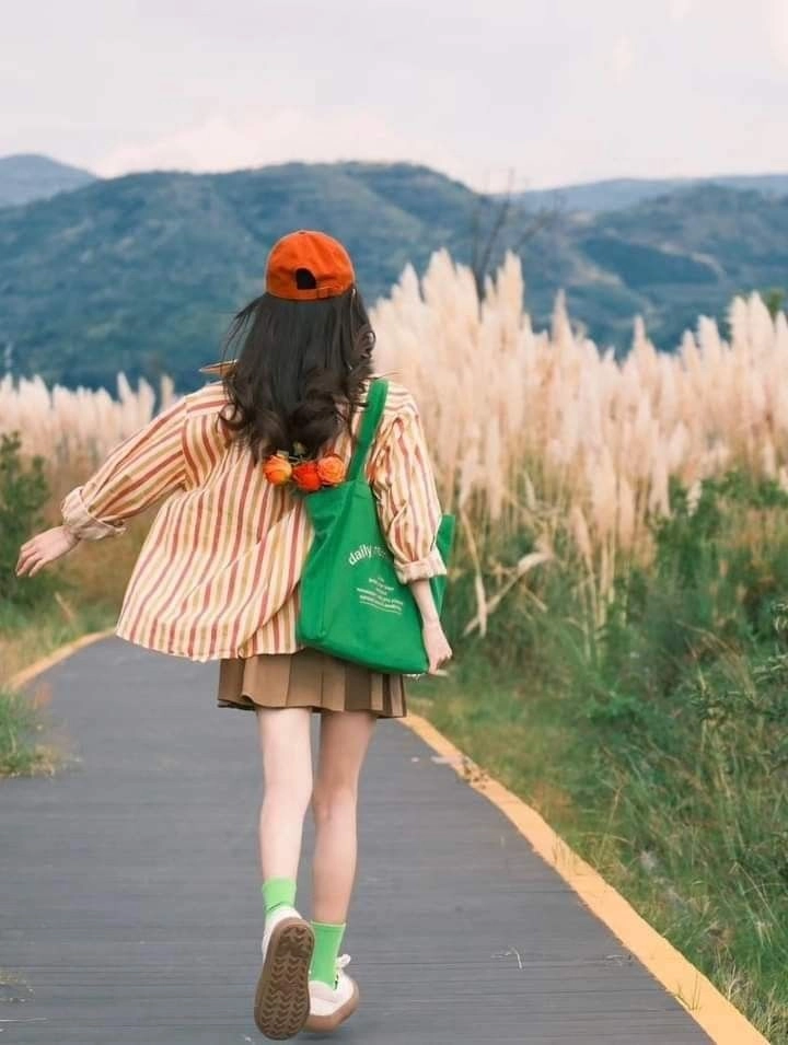 attitude alone girl dp 