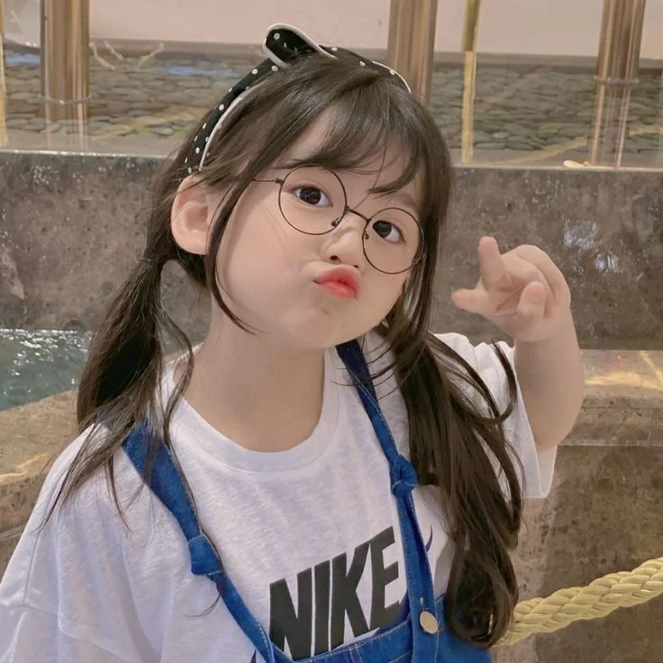 beautiful cute baby girl pic