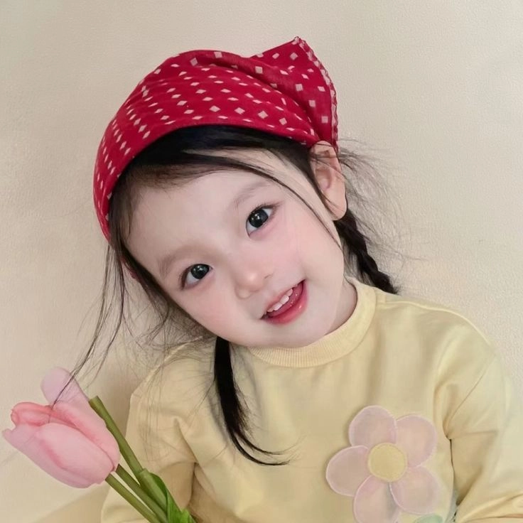 sweet cute baby girl pic