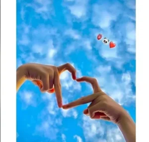 instagram couple hands pic for dp