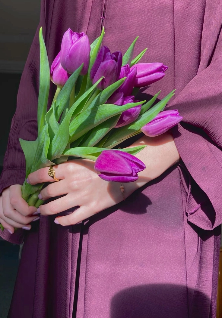 cute stylish girl hand images for dp 