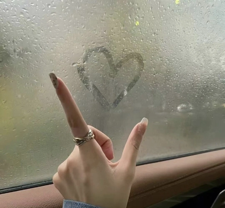 cute images for girl hands dp 