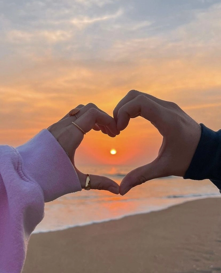 images of cute couple best hand catch for dp 
