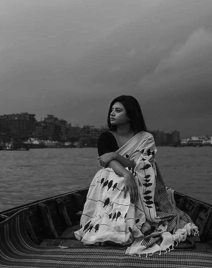 sad girl alone dp