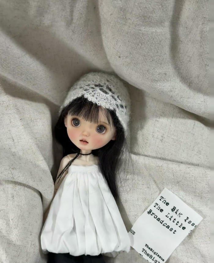 soft pastel doll dp