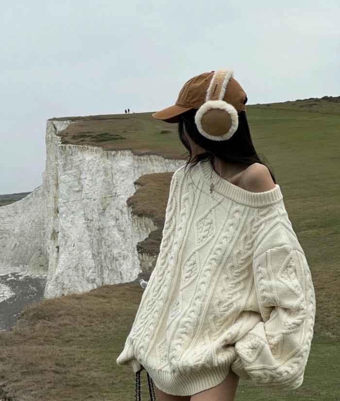 whatsapp dp girl sassy vibe