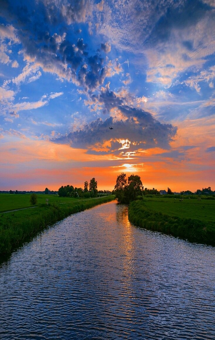 Beautiful Images of Sunrise and Sunset