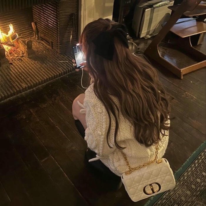 Hidden Face Girls DP picture