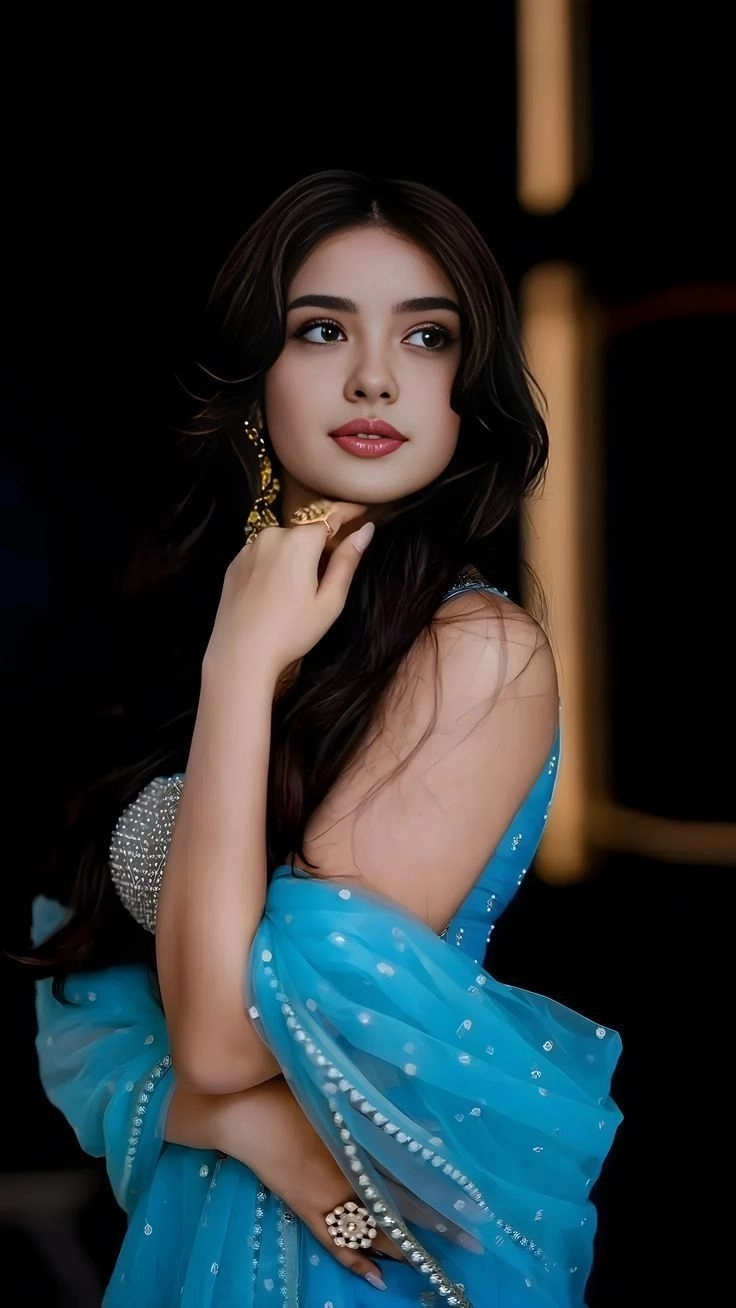dp for girls in saree