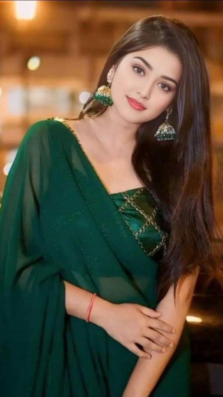 fb dp for girls saree