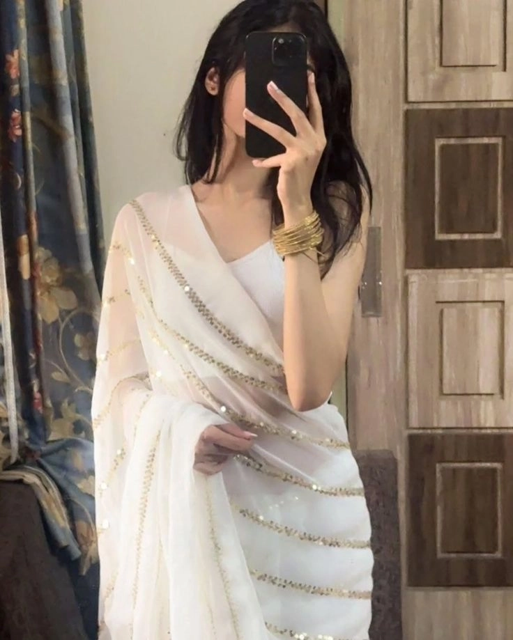 dp of fb of girls in saree