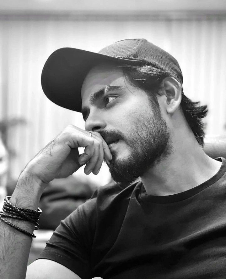 beard single boy dp