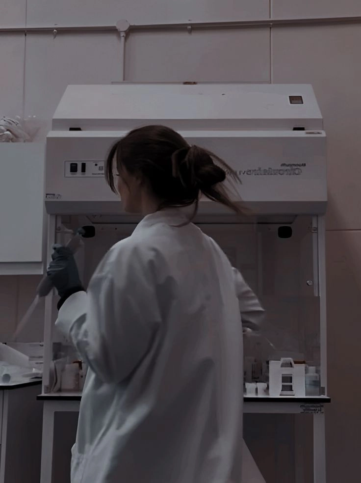 doctor in lab coat dp