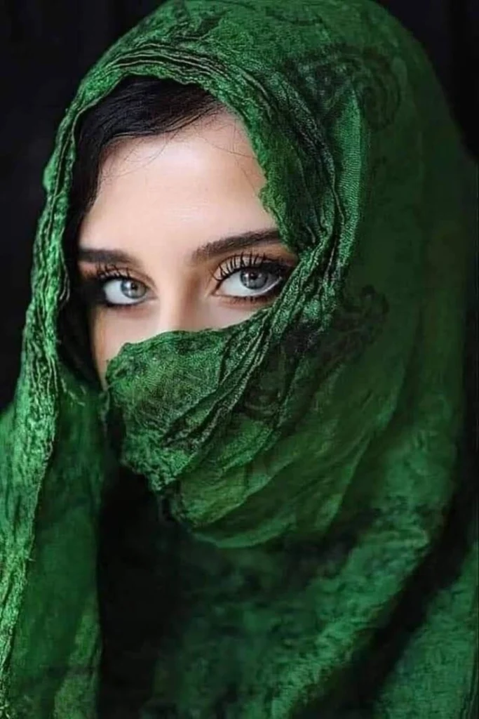 cool eyes dp girl