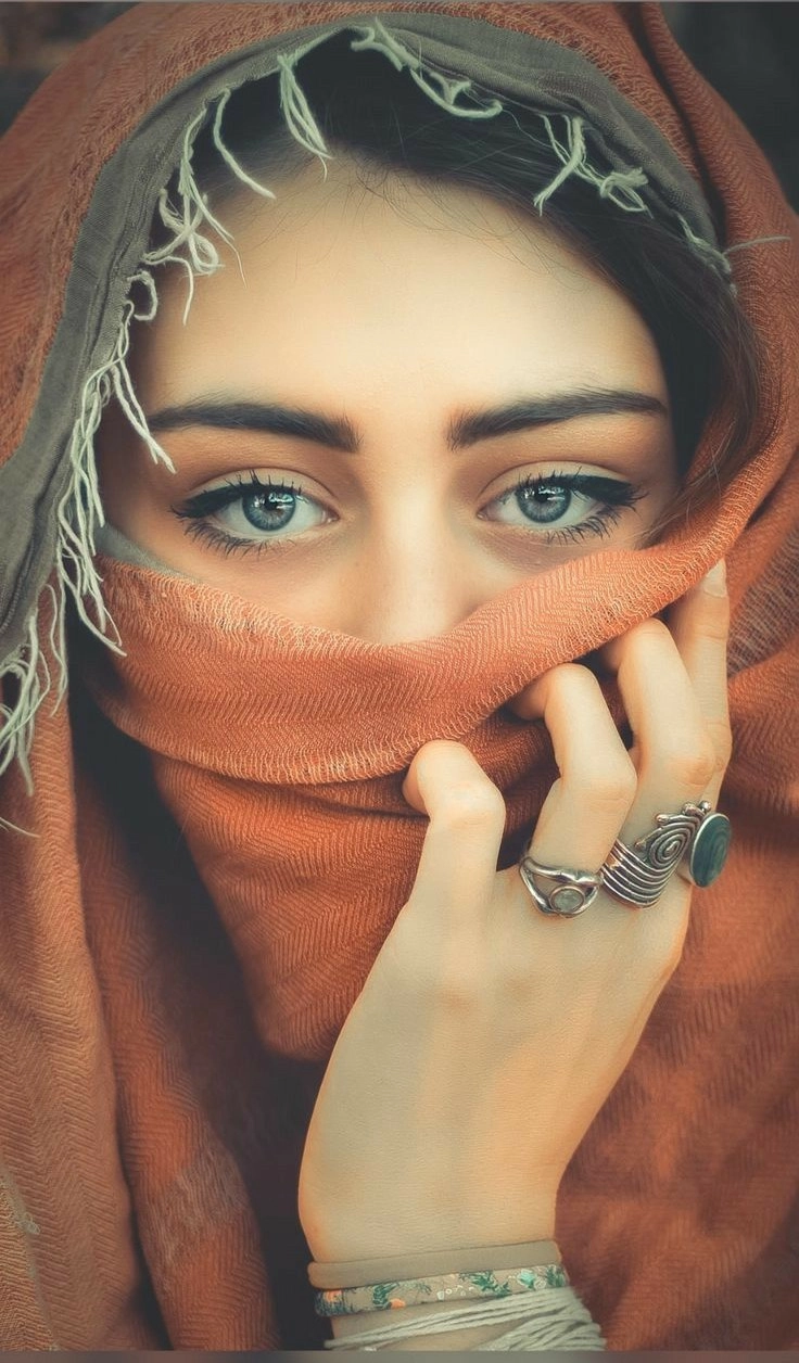 whatsapp status eyes dp girl