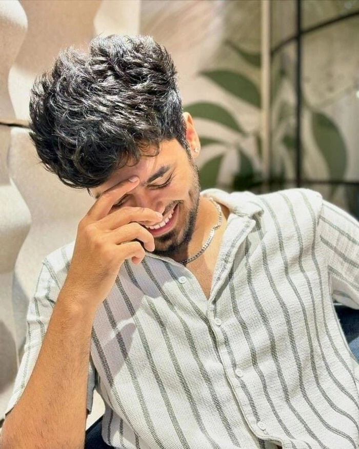 happy single boy dp