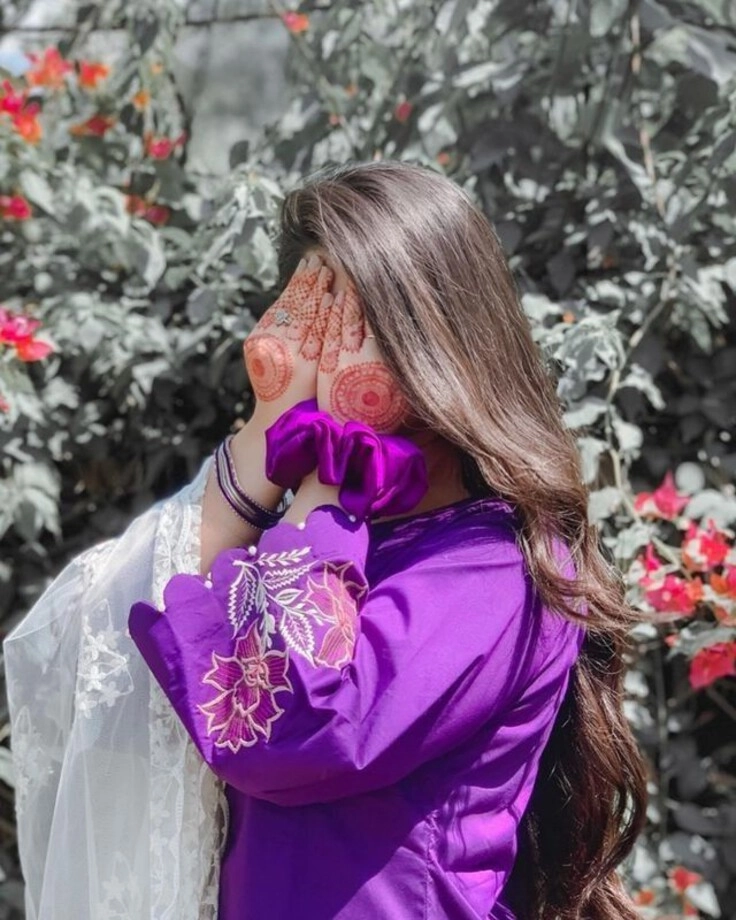 girl dp with hat hiding face
