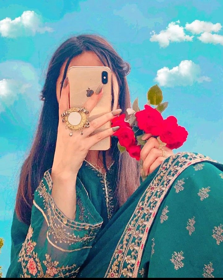 best hidden face girls dp in college girls