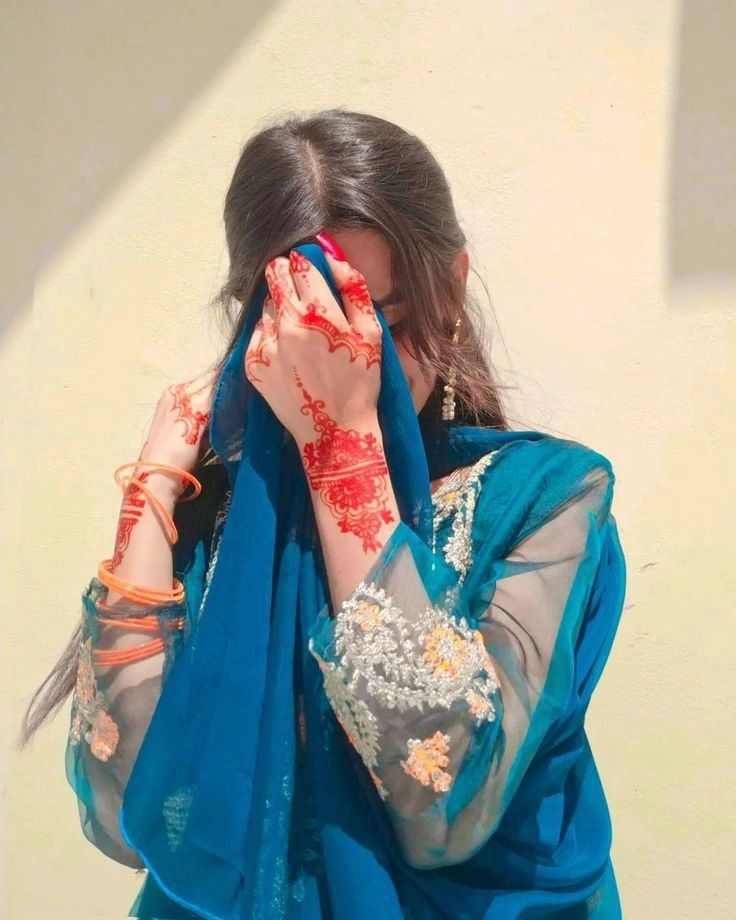 beautiful hidden face girls dp