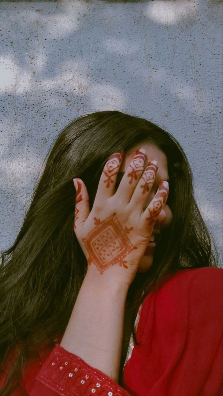 hidden beauty girl dp