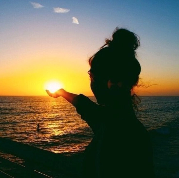 Mood off girls pic for WhatsApp dp beautiful