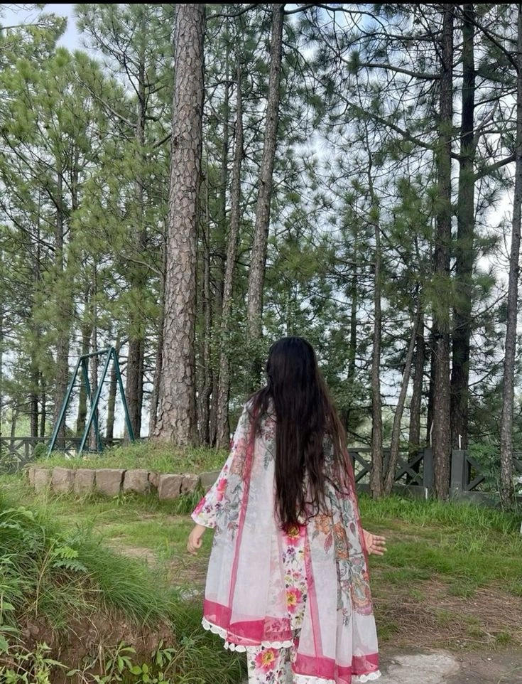 natural look punjabi girl dp