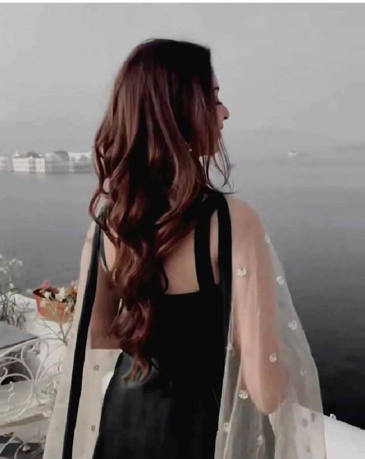night view single girl dp(1)