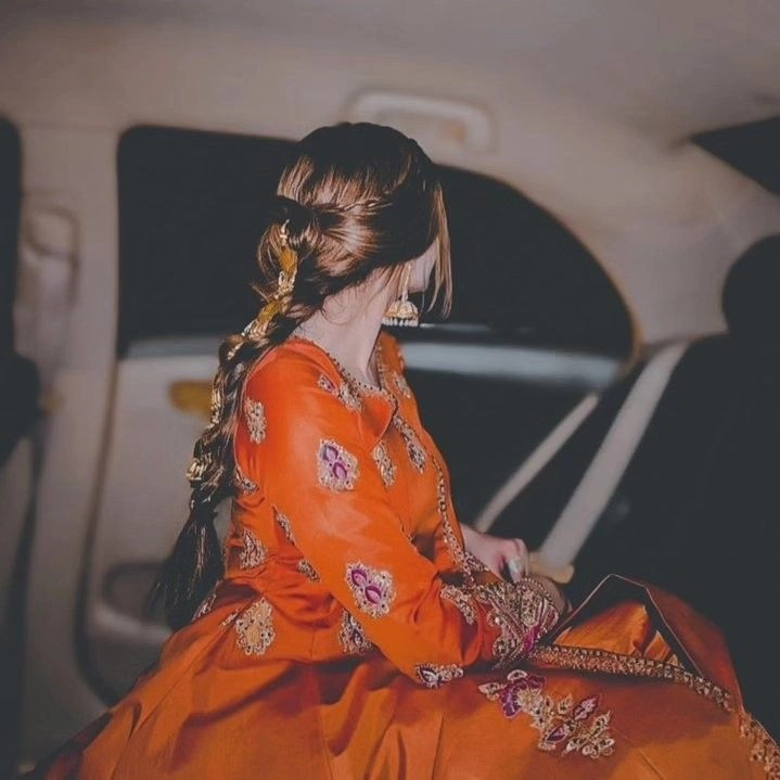 ponytail single girl dp