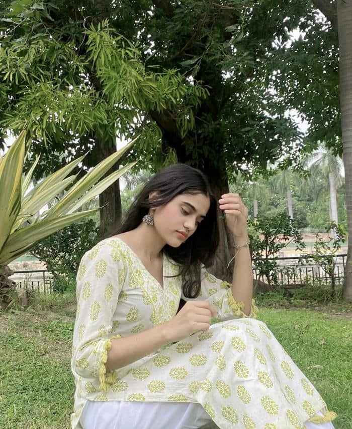 punjabi girl dp ethnic charm