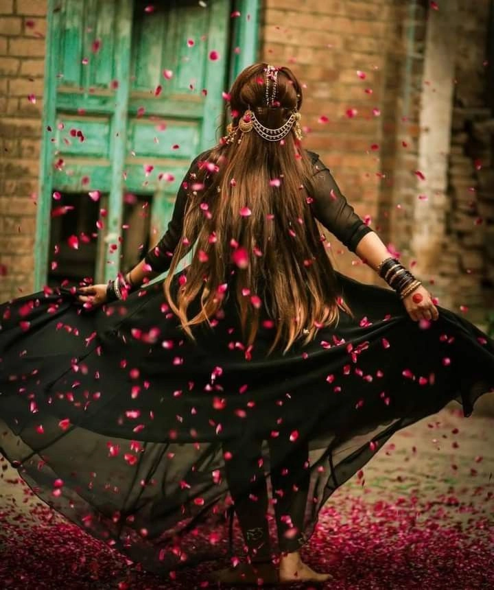 punjabi girl selfie dp