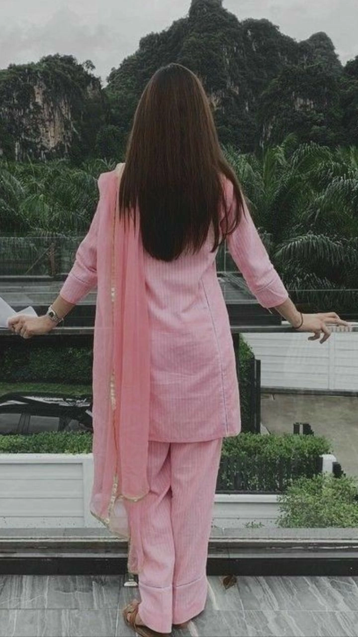 punjabi suit girl dp pic download
