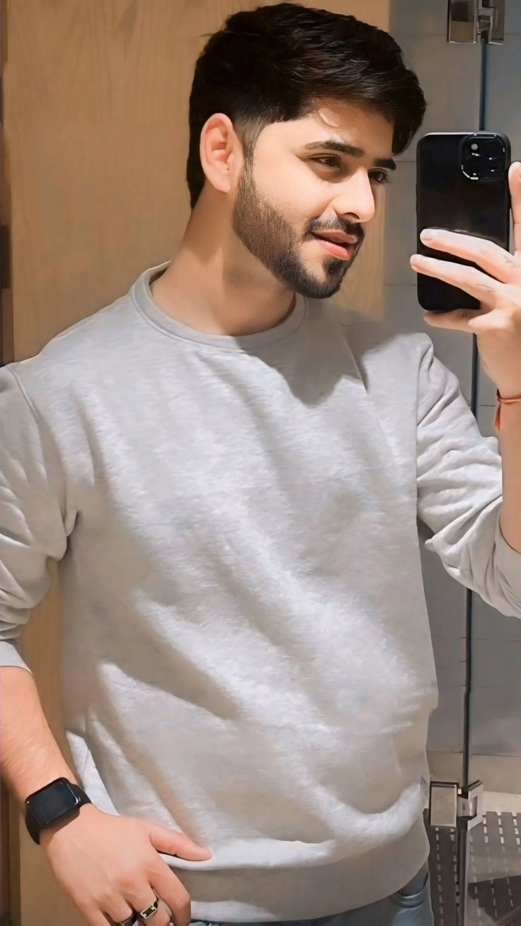 selfie single boy dp