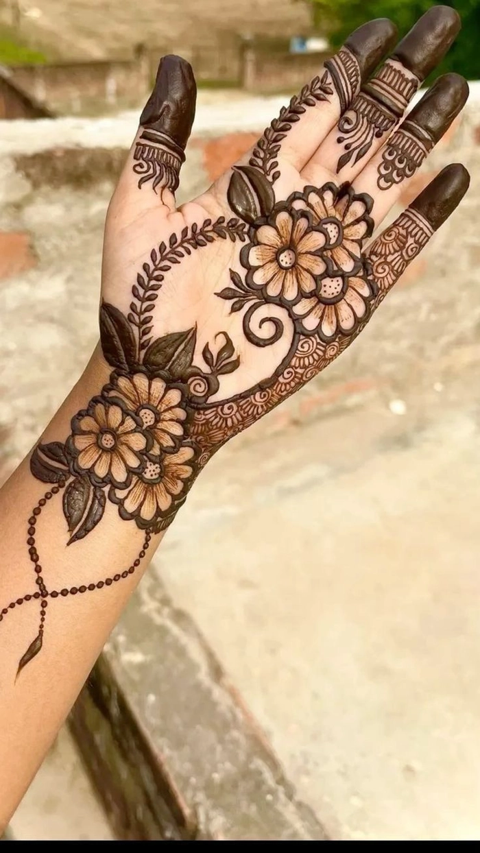 3d mehndi design back hand full hand