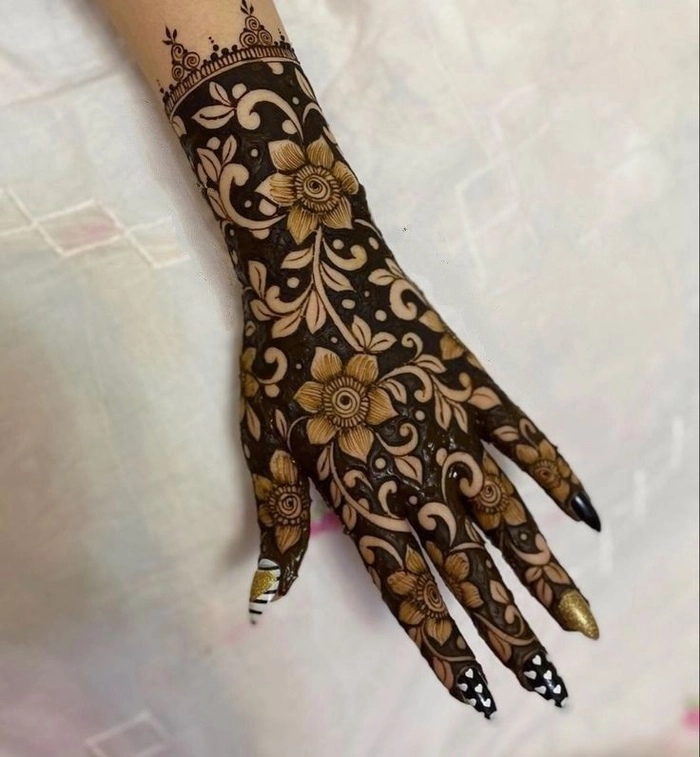 3d mehndi design back side