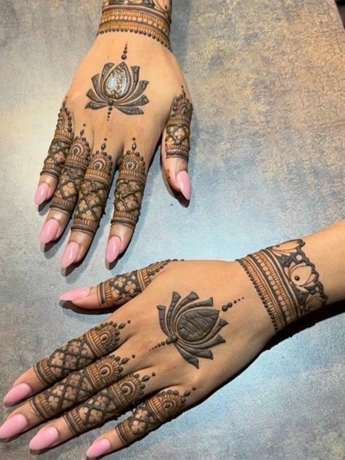 Back Hand Lotus Mehndi Design classic Indian mehndi