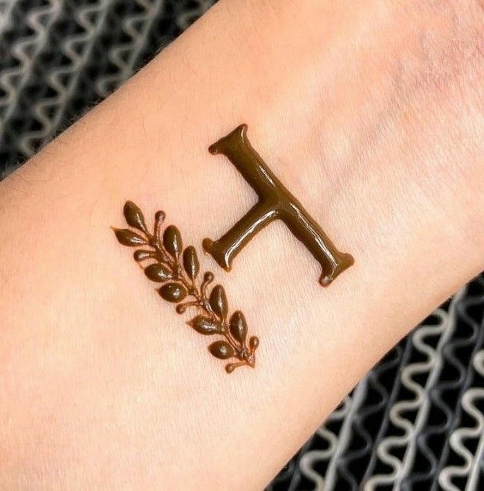 H letter mehndi design creative leafy curve style