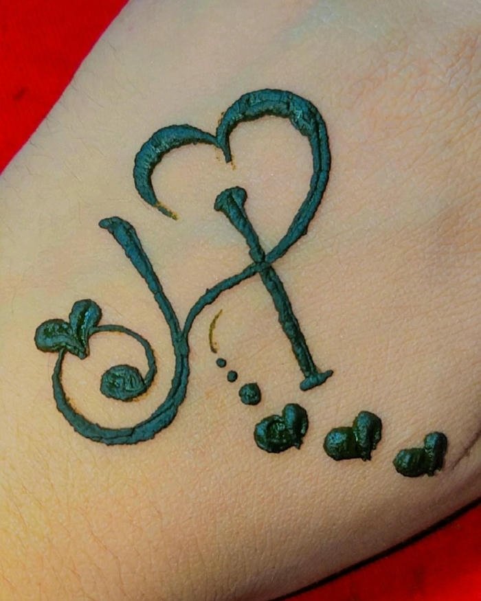 H letter mehndi design traditional indian initial mehndi