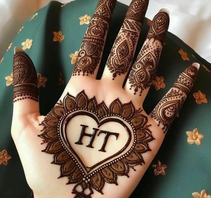 H mehndi design stylish initial art for functions