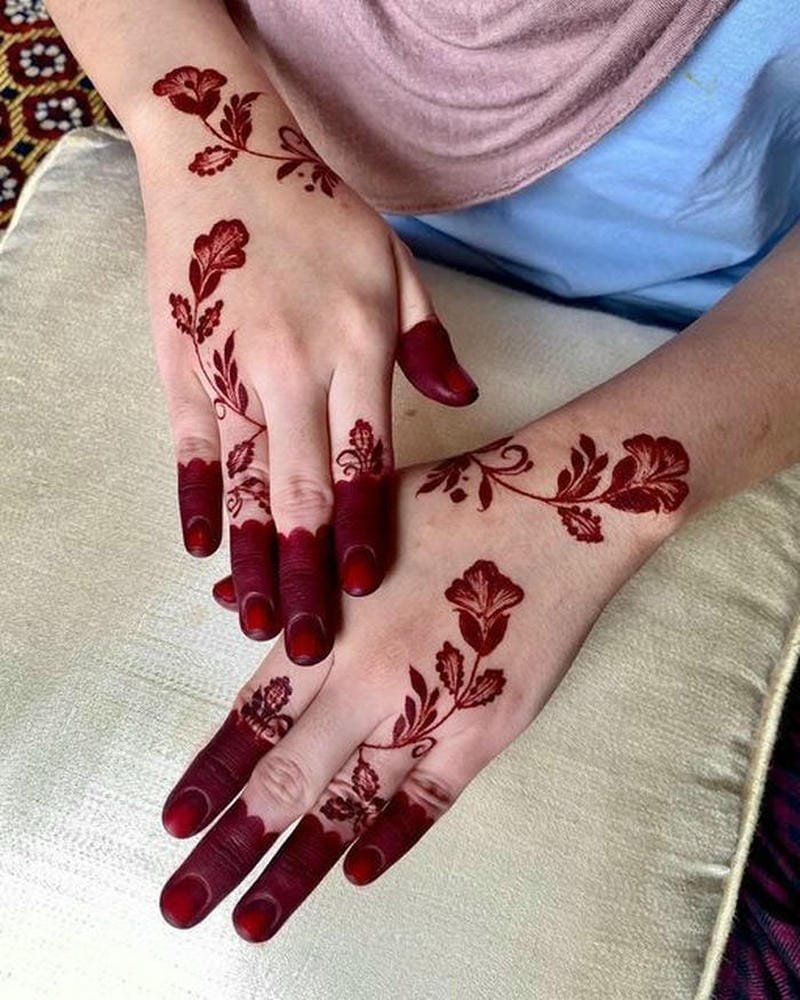 Only Fingers Mehndi Design minimal hand style