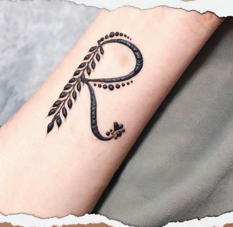 R Mehndi Designs festive occasion ideas