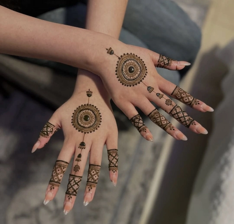 aesthetic flower mehndi design back hand