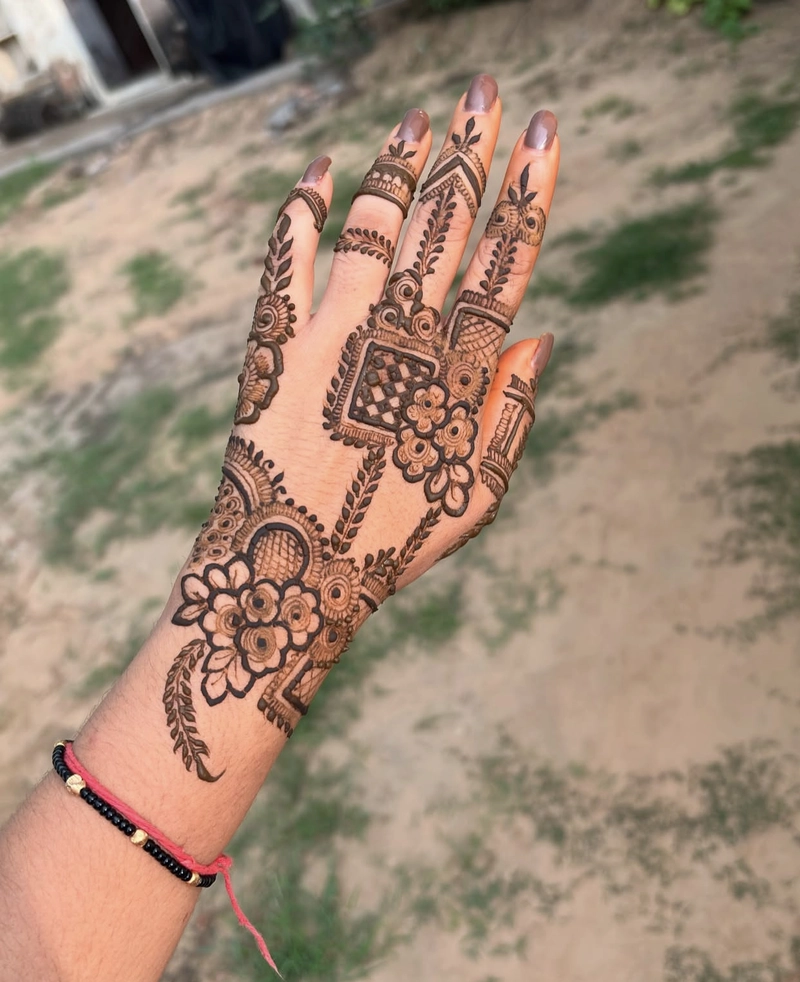 arabic royal easy back hand mehndi design