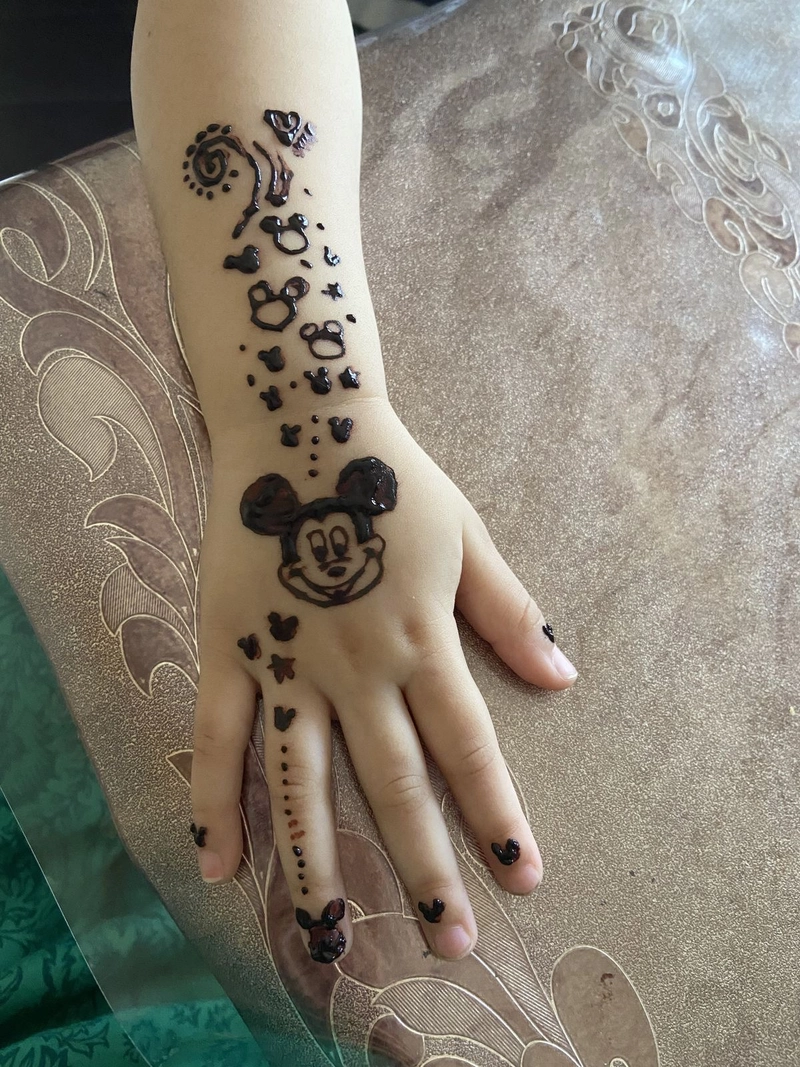 back hand mehndi designs for kids