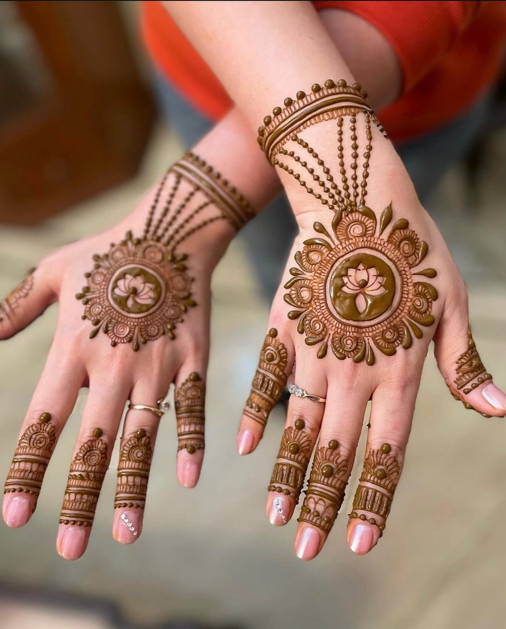 back hand unique mehndi design for raksha bandhan