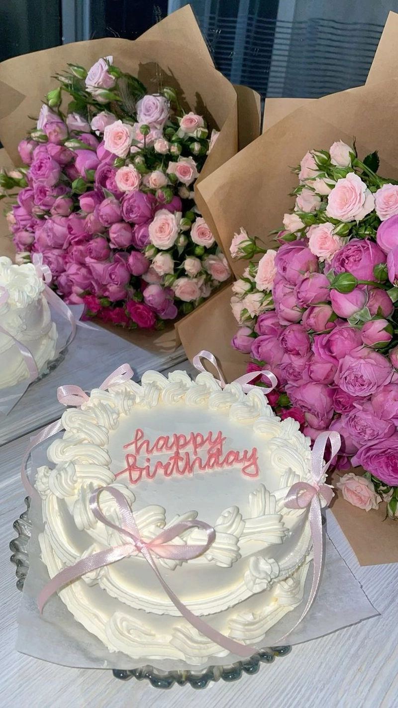 birthday cake for whatsapp dp