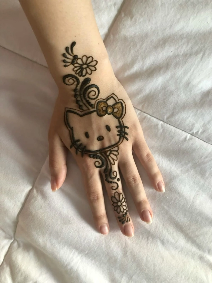 cat cartoon mehndi design