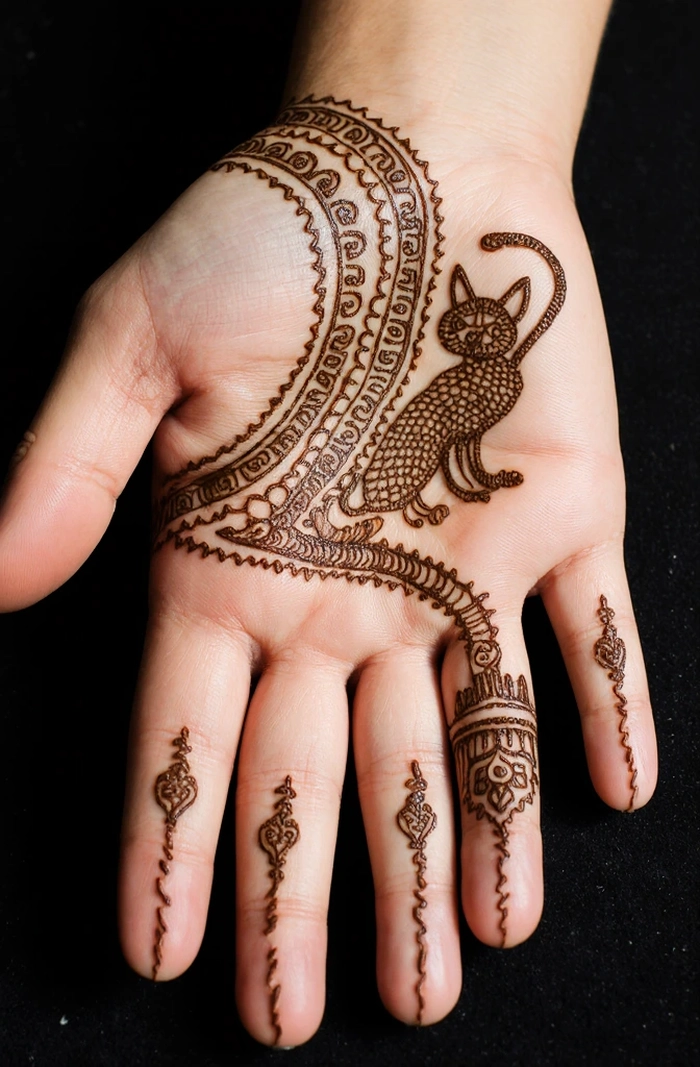 cat foot mehndi design